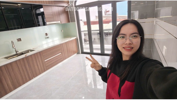 Nhà full nội thất 65m2 ngay Aeon Tân Phú, hẻm ô tô 6m chỉ 7Đ nhỏ